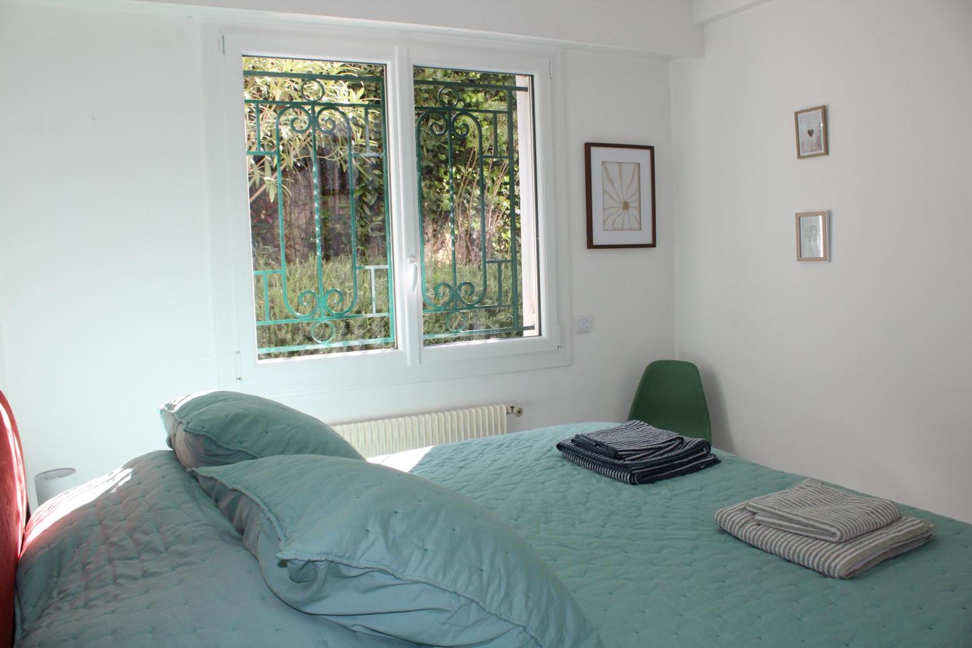 Rez De Jardin De 65m2 Dans A * Nice